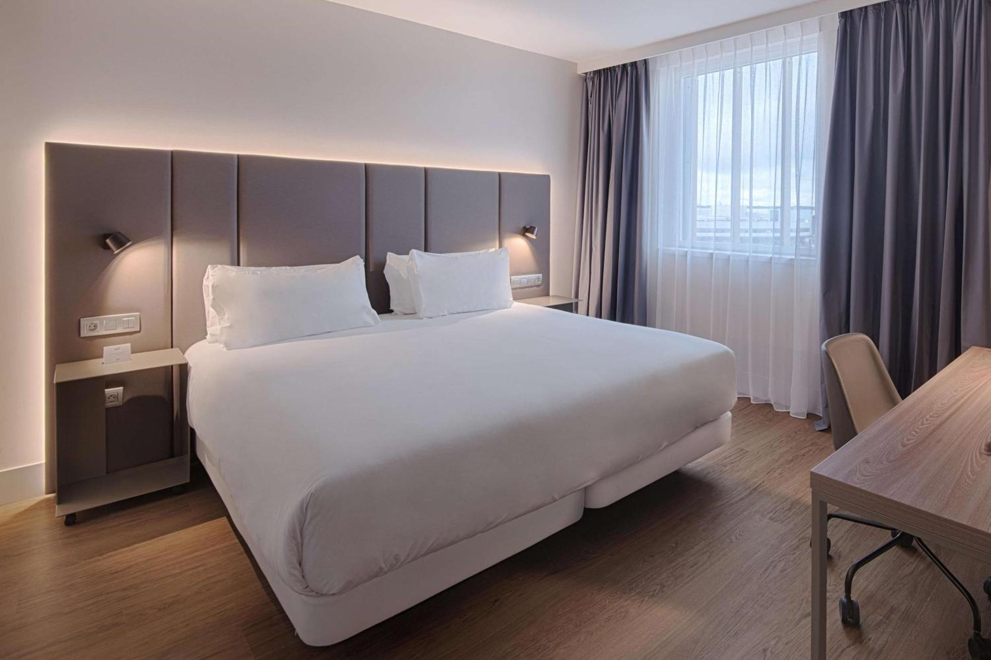 Nh Roma Villa Carpegna Экстерьер фото