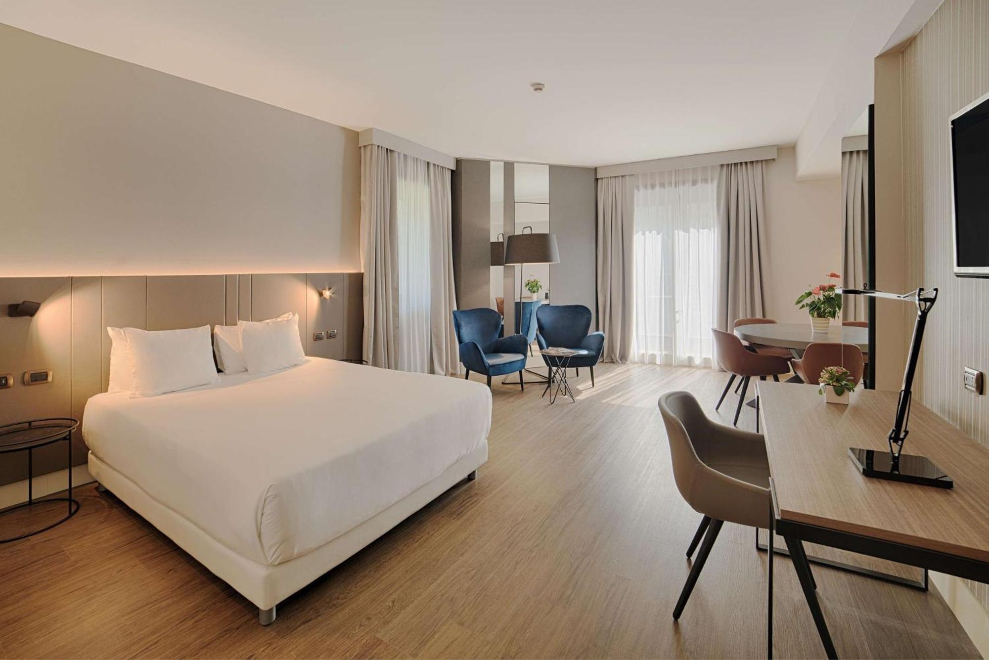 Nh Roma Villa Carpegna Экстерьер фото